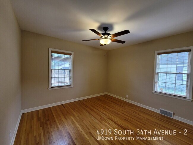 Building Photo - 4919 S 34th Ave