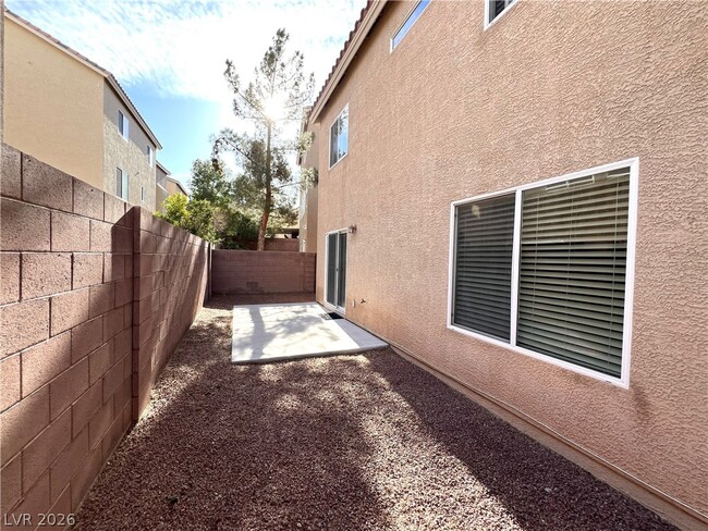 Building Photo - 6789 Flamenco Ct