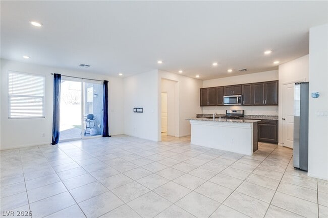 Building Photo - 9858 W Meranto Ave