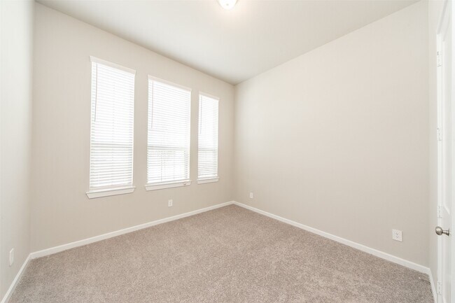 Building Photo - 2131 Wisteria Cove Dr