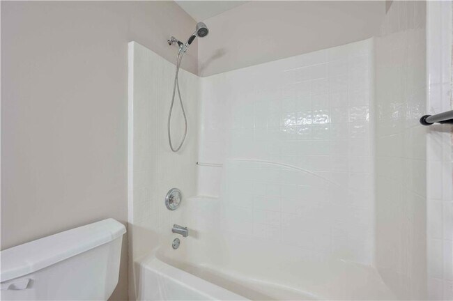 Building Photo - 1245 S Bethany Creek Dr