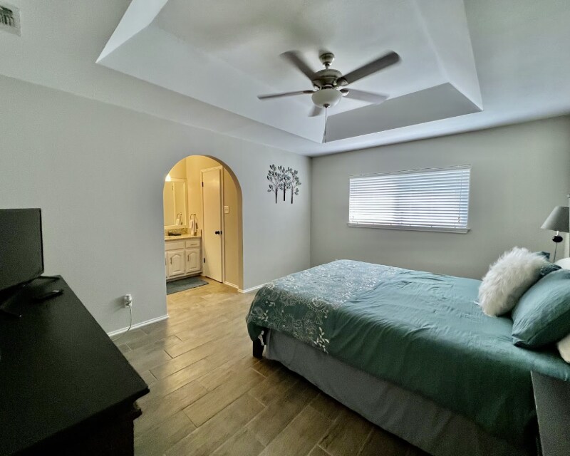 Building Photo - 550 Westoak