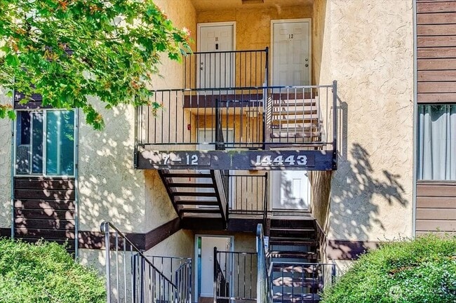 Building Photo - Cozy 1 bedroom in the heart of Kingsgate neighborhood