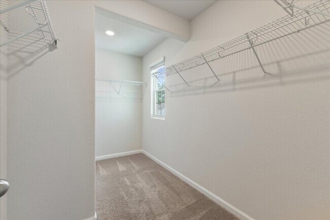 Building Photo - 2036 Alderman Way