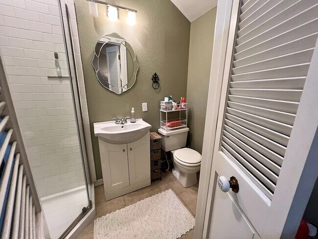 Building Photo - 37 Lafayette Pl