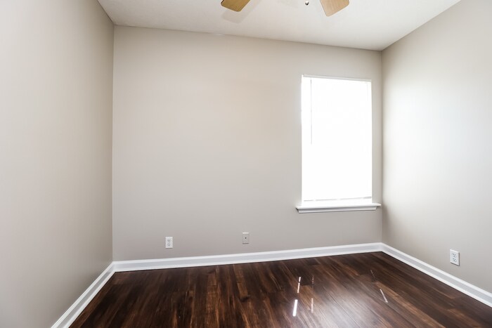 Building Photo - 7904 Rainey Dr