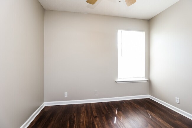 Building Photo - Inviting 3-Bedroom Nashville Home