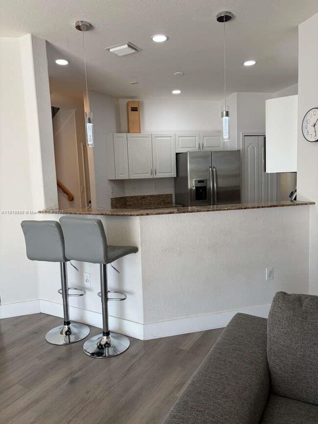 Building Photo - 8666 NW 114th Ave