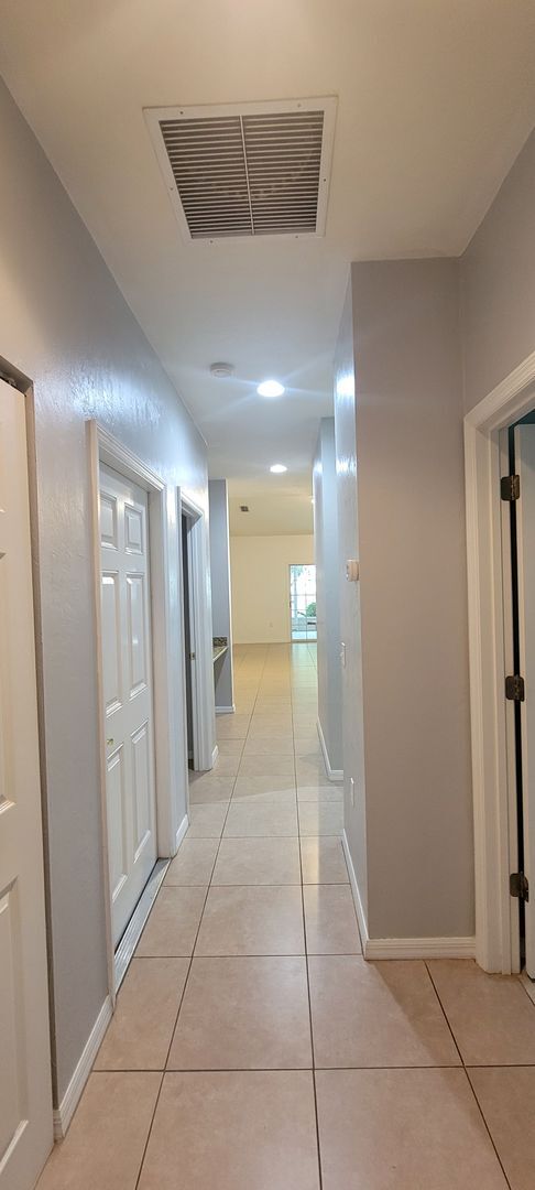 Building Photo - Charming 2/2 with a 1 car garage in Eagle Trace