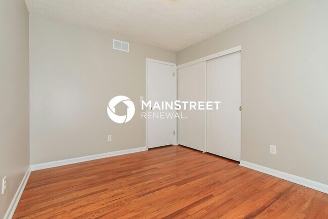 Building Photo - 3 Bedroom Pet-Friendly Home in Columbus, O...