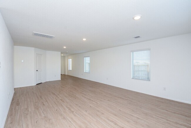 Building Photo - 18987 Panzini Dr