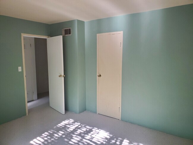 2nd Bedroom 4 - 1154 Briarcliff Rd NE