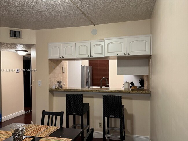 Building Photo - 10451 W Broward Blvd