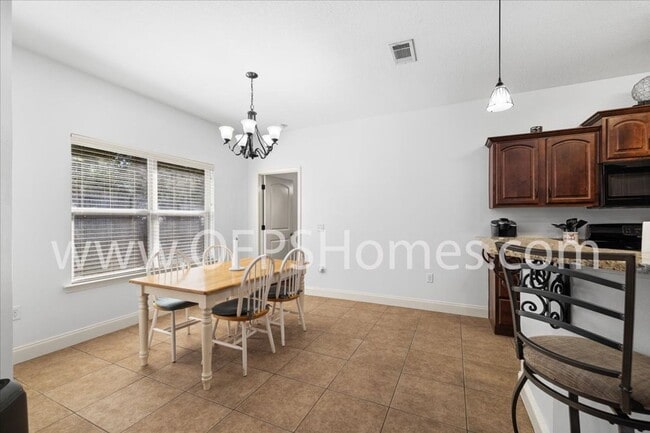 Building Photo - Home for Rent in South Crestview