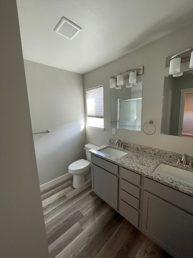 Building Photo - ~Applications Pending~ Newer 4 Bed, 3 Bath, 3 Car Garage Home for Rent