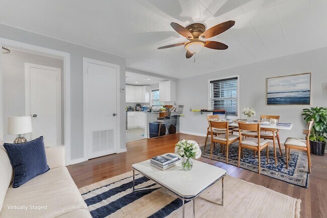 Building Photo - 818 Kaye St