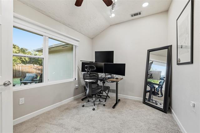 Building Photo - 1117 Glyndon Dr