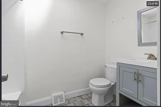 Primary Photo - 1434 Powell Rd