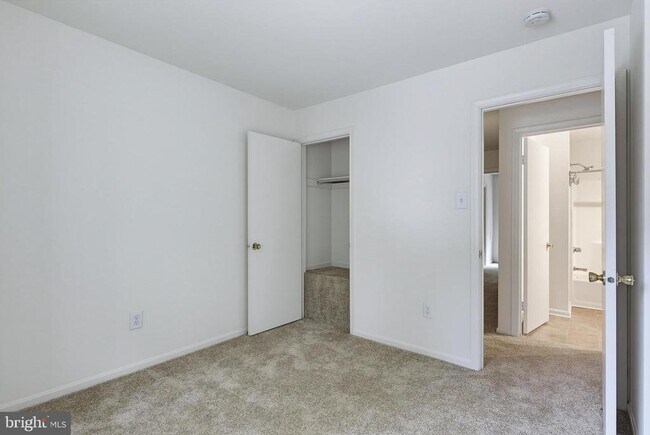 Building Photo - 11543 Shell Flower Ln