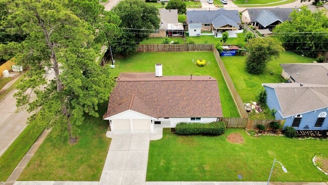 Building Photo - 7403 Shady Arbor Ln