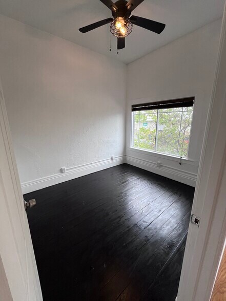 Building Photo - 1172 Ocean Ave