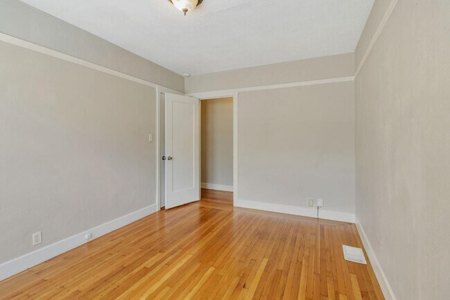 Building Photo - 4431 Penniman Ave