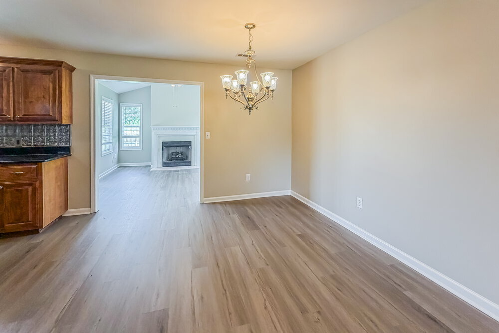 Building Photo - 304 Cheairs Ct