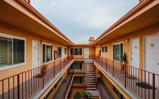 Building Photo - 382 Coronado Ave