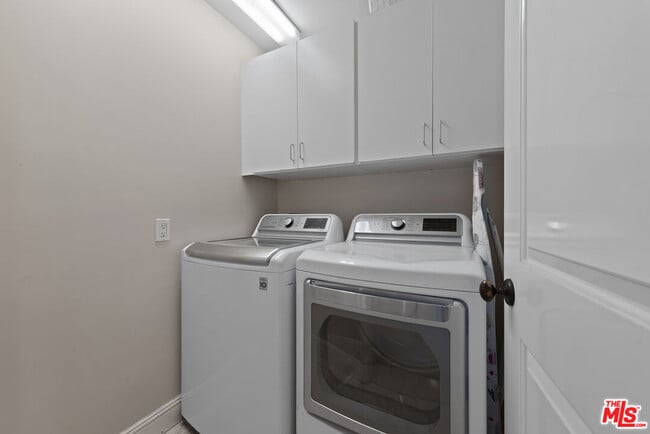 Building Photo - 1152 Hartzell St