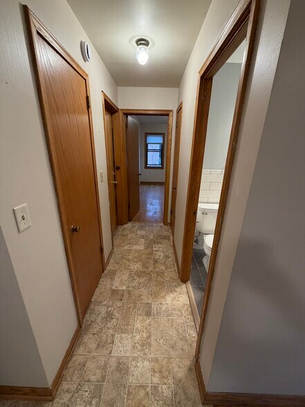 Building Photo - 3016 W 44th St