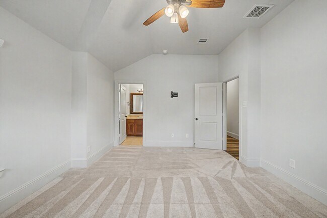 Building Photo - 31032 Sunfall Trail Ln