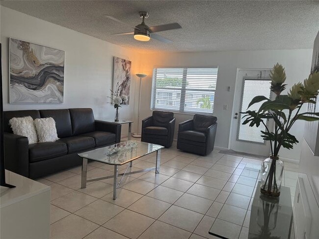 Building Photo - 144 Farnham F