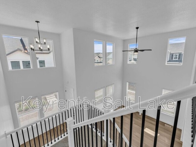 Building Photo - 1290 N 3960 W
