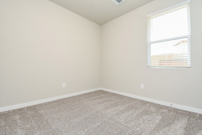 Building Photo - 2022 W Darlington Oak Ct