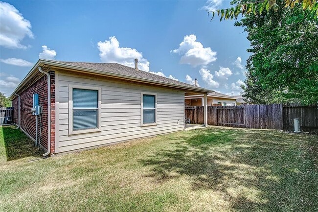 Building Photo - 23815 S Newport Bend