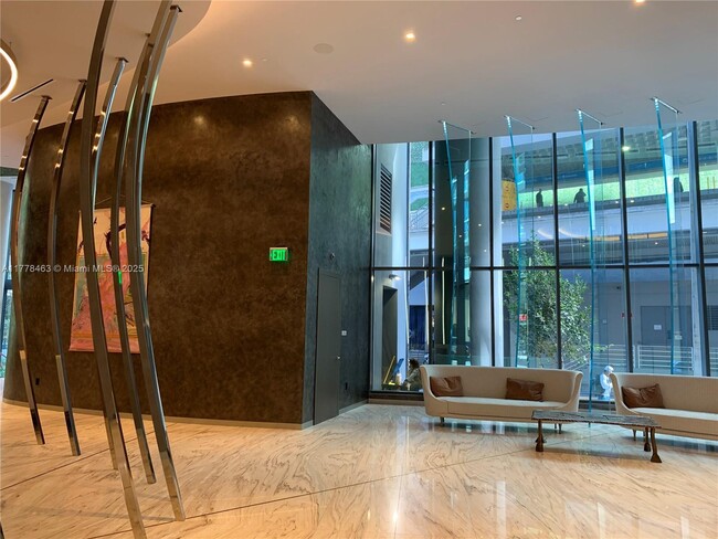 Building Photo - 1000 Brickell Plaza