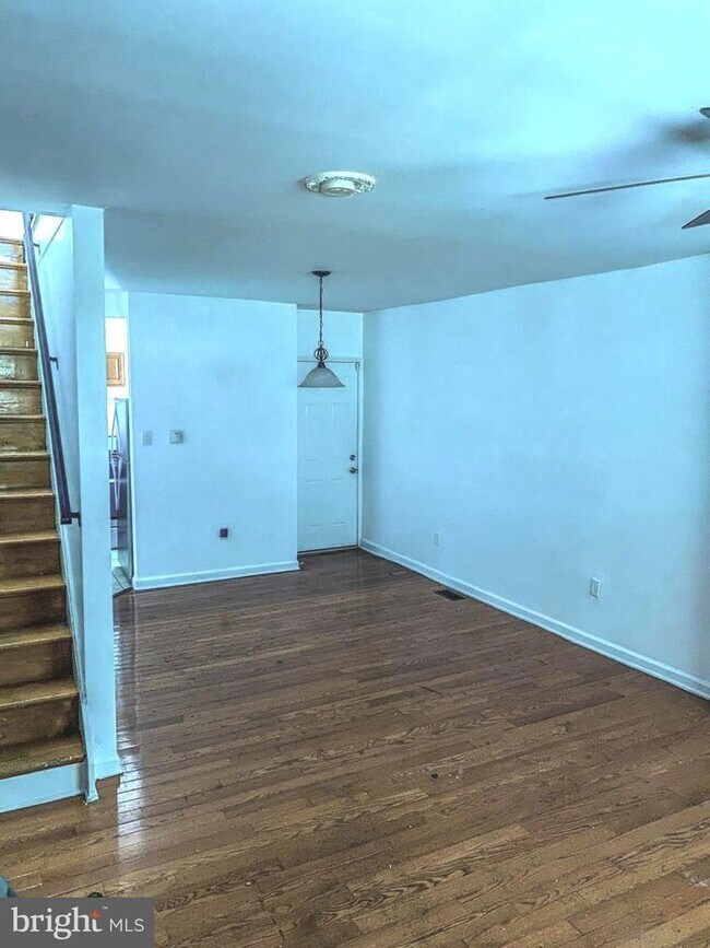 Building Photo - 5110 Reno St