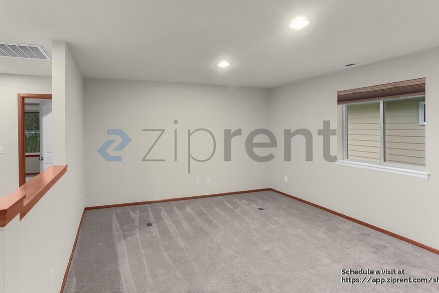 Building Photo - 5614 147th Pl NE