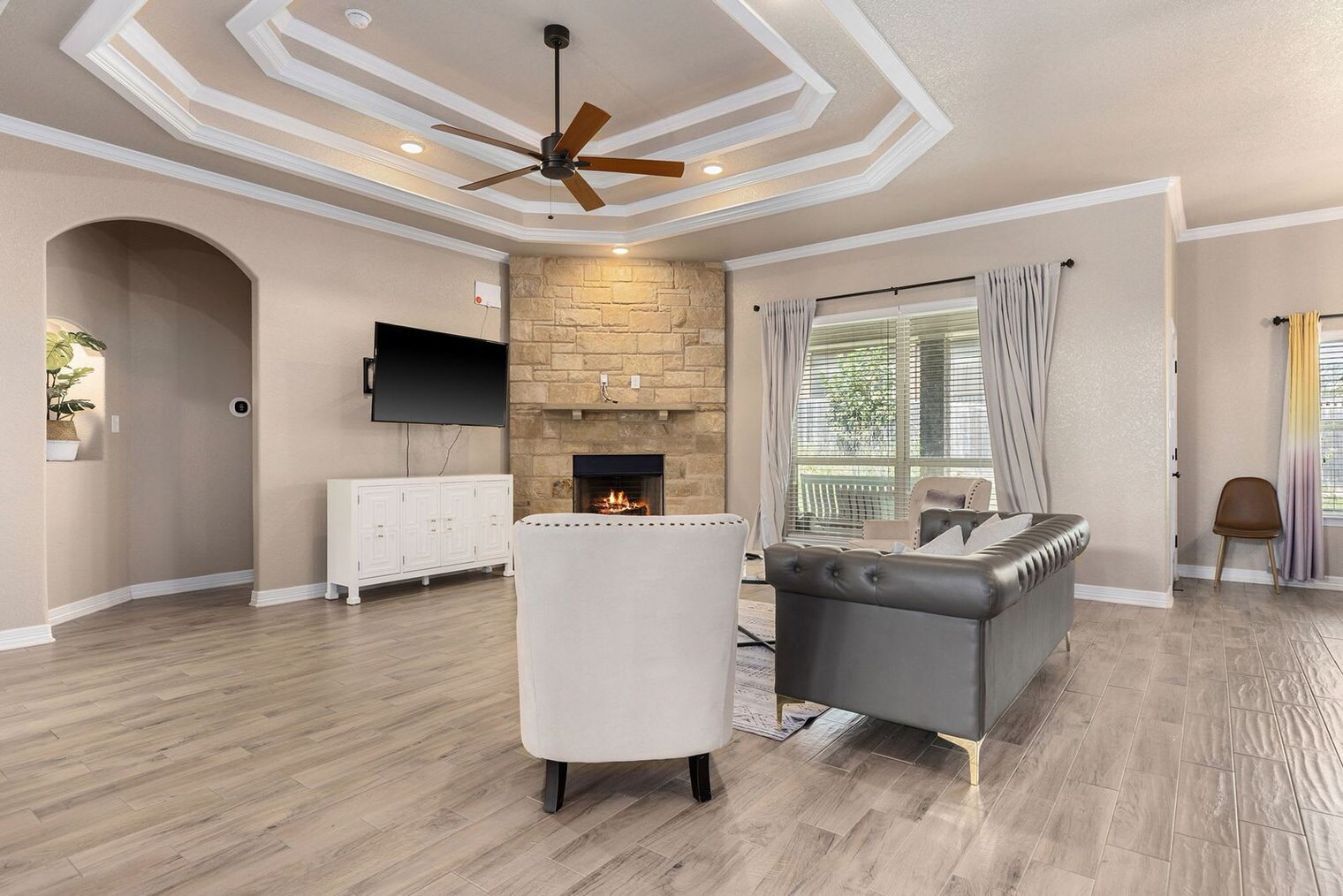 Building Photo - 2026 Henrietta Ave