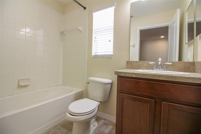 Building Photo - 4125 Shadetree Ln