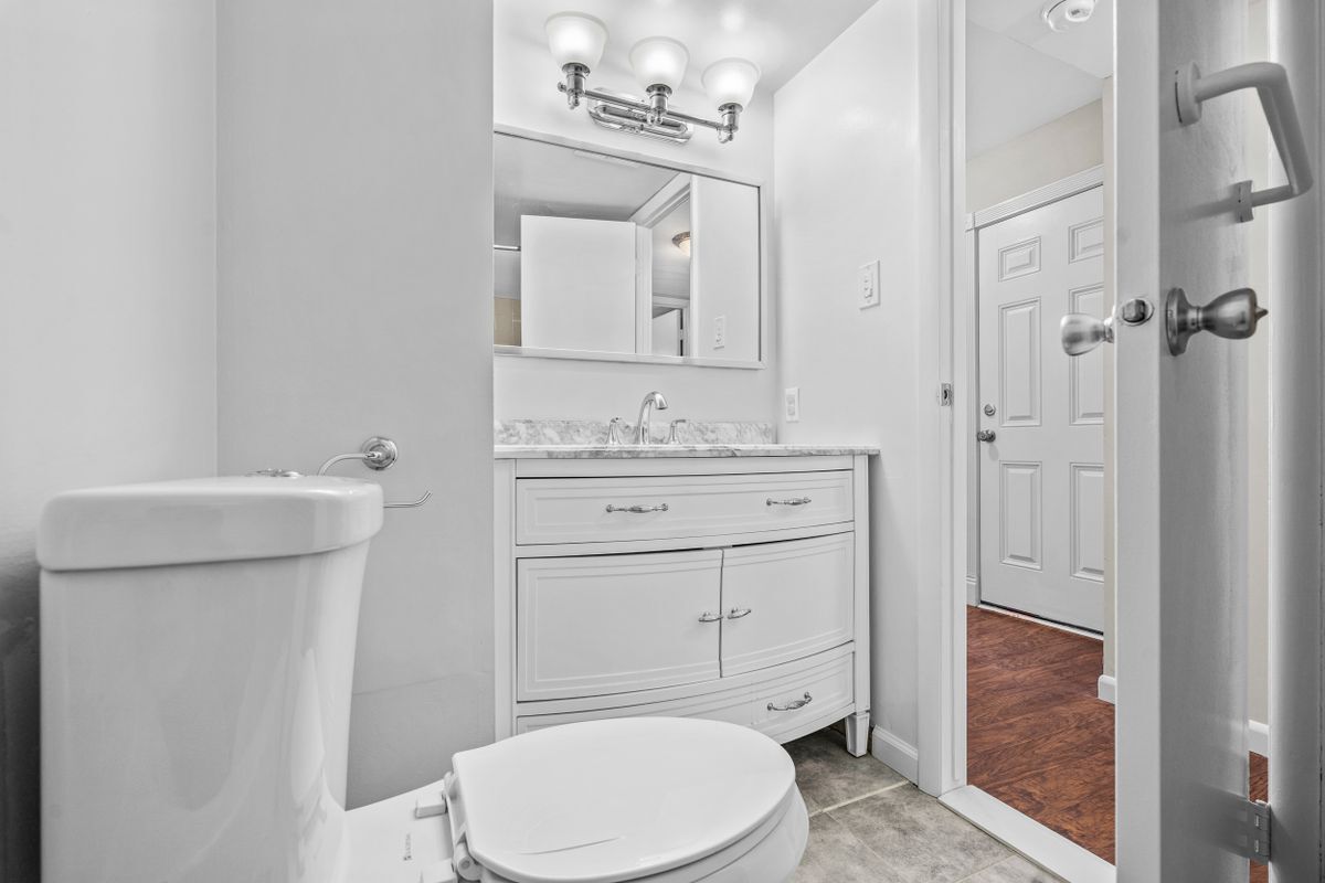 Building Photo - 9496 Convent Ln