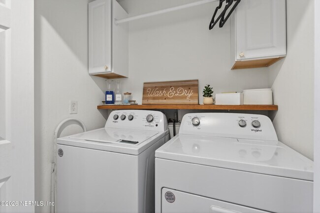 Building Photo - 4915 Nebula Ln