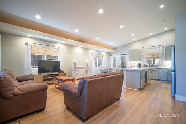 Building Photo - 3bd / 2ba 1,480 sqft Condo in Waianae
