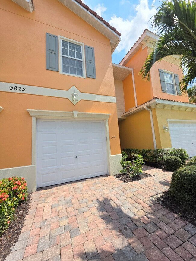 Building Photo - 9822 Quinta Artesa Way