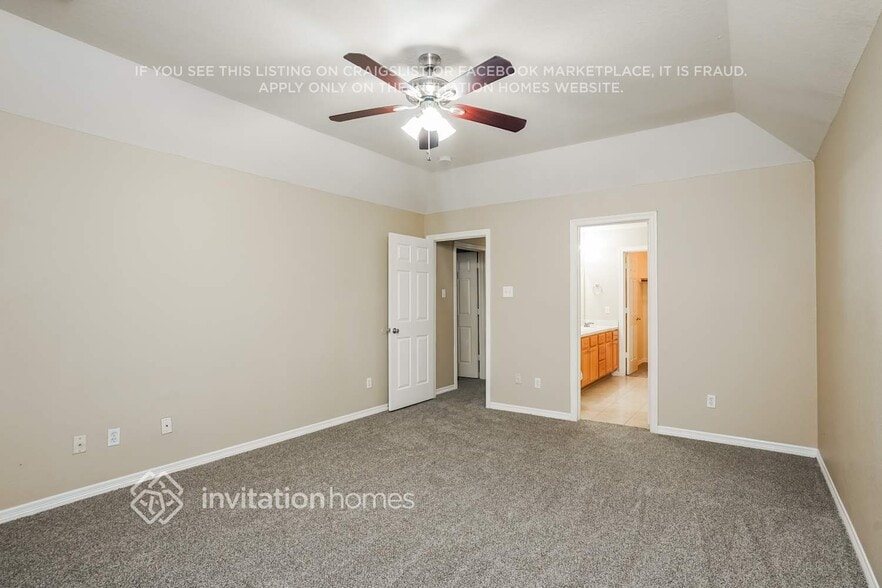 Building Photo - 9139 Prairie Trails Dr