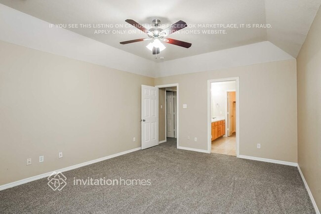 Building Photo - 9139 Prairie Trails Dr