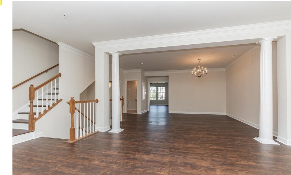 Building Photo - 3612 Spring Hollow Ln