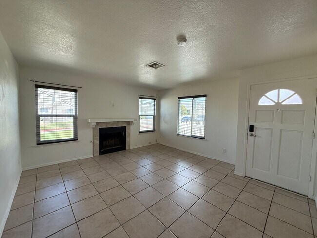 Building Photo - 1623 Point Lobos Ln
