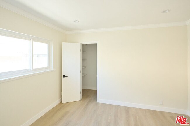 Building Photo - 1223 23rd St