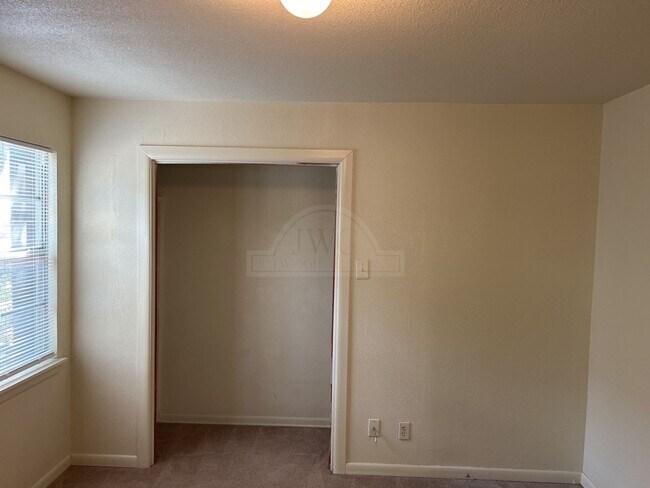 Building Photo - 804 Jefferies Ave, Killeen